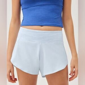 Outdoor Voices NWT Women's 4" Athletic Short in Ice Melt Light Blue Size XXL
